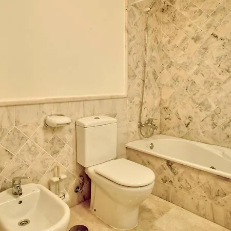 Feel At Home! Two Level With 2 Terraces And Swimming Pool 아파트